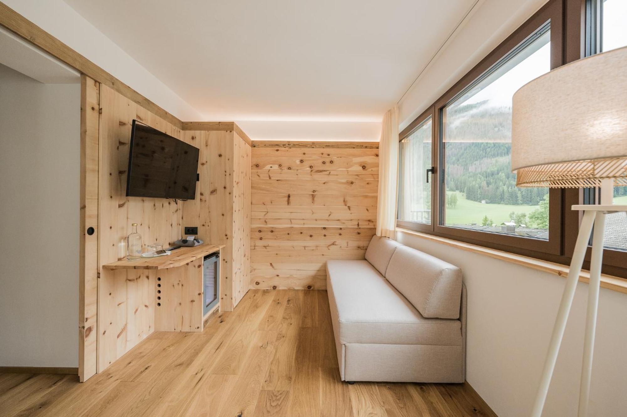 Alpenwellnesshotel St. Veit Sexten Екстериор снимка