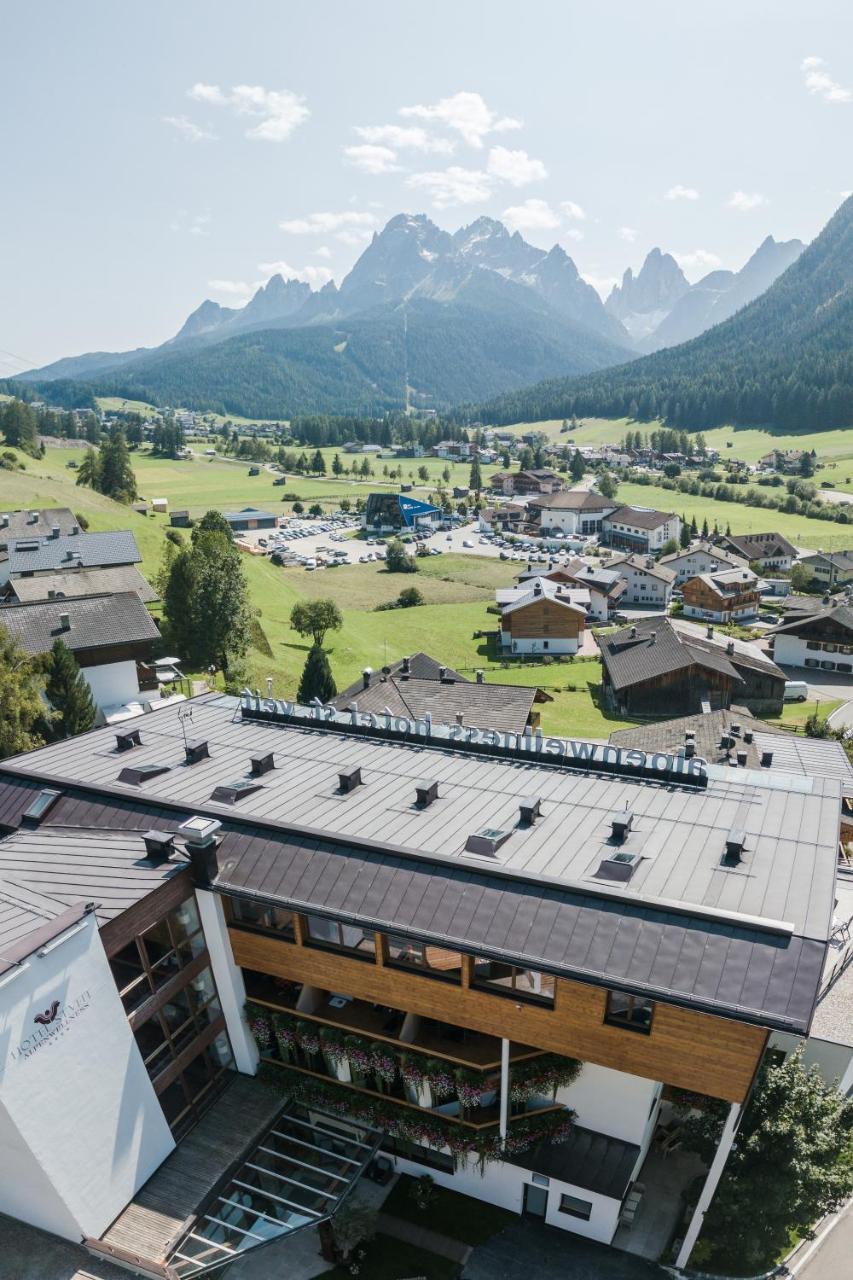 Alpenwellnesshotel St. Veit Sexten Екстериор снимка