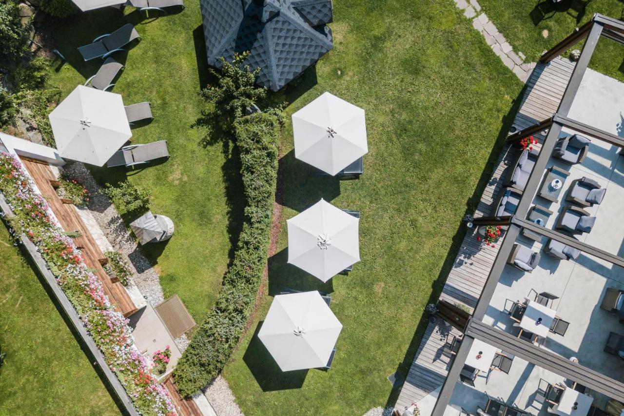 Alpenwellnesshotel St. Veit Sexten Екстериор снимка