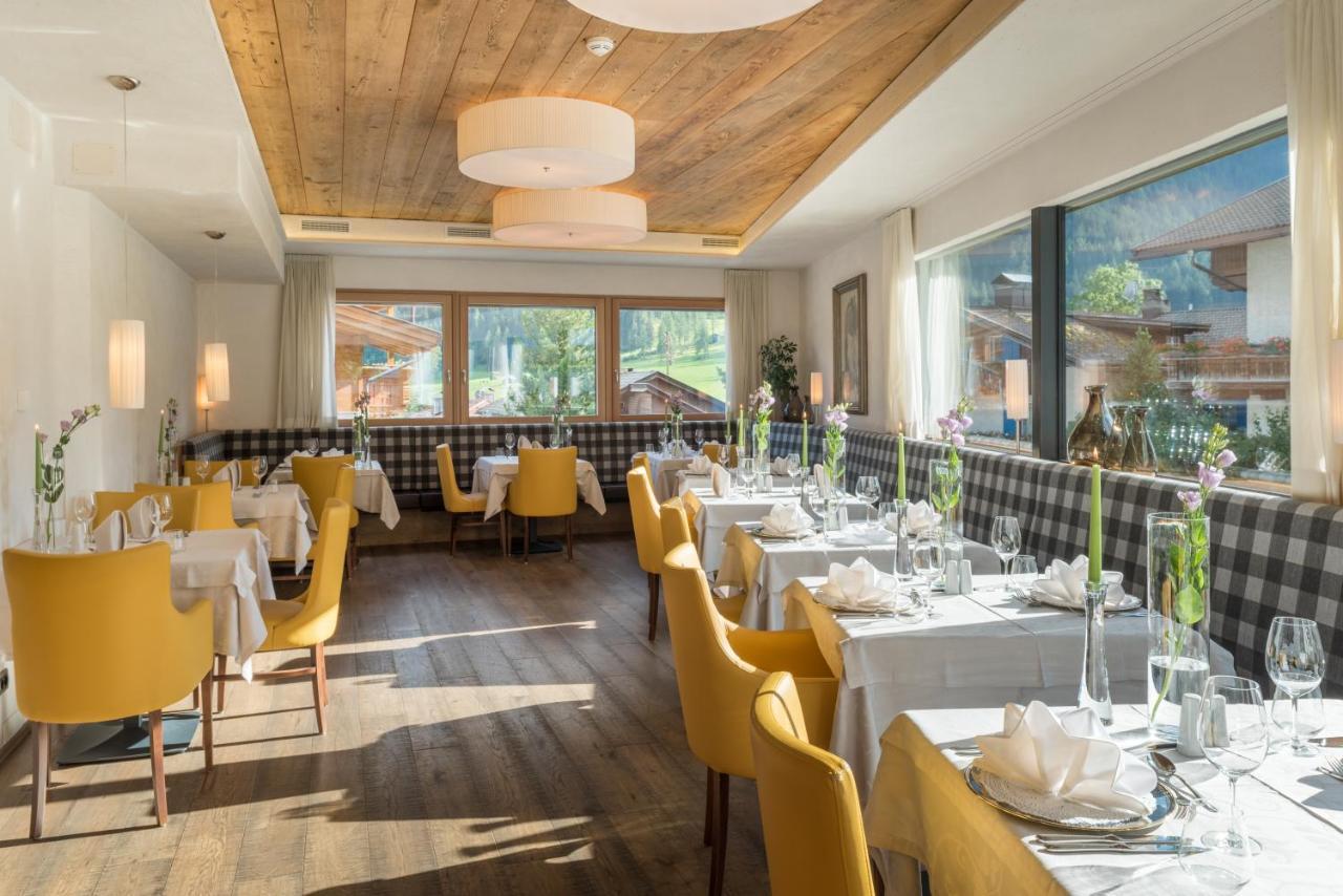 Alpenwellnesshotel St. Veit Sexten Екстериор снимка