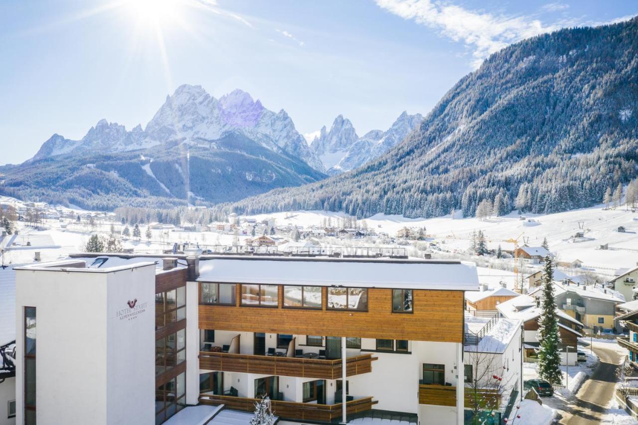 Alpenwellnesshotel St. Veit Sexten Екстериор снимка